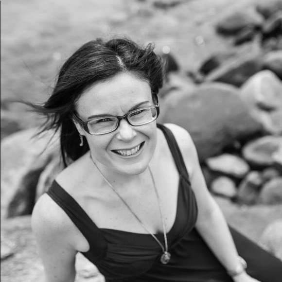 Meet your Posher, Deanna - Picture 4 of 5